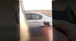 Terror. Screendump fra Youtube, hvor gerningsmænd forsøger at skyde danskeren. 