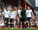 rødt. Tottenham har disciplinære udfordringer med mange frispark og kort hidtil i sæsonen i Premier League. 