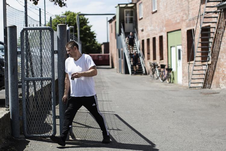 Redningsplan. Slagteriarbejderne på Danish Crown på Bornholm besluttede at oprette et medarbejderinvesteringsselskab for at redde deres slagteri. 