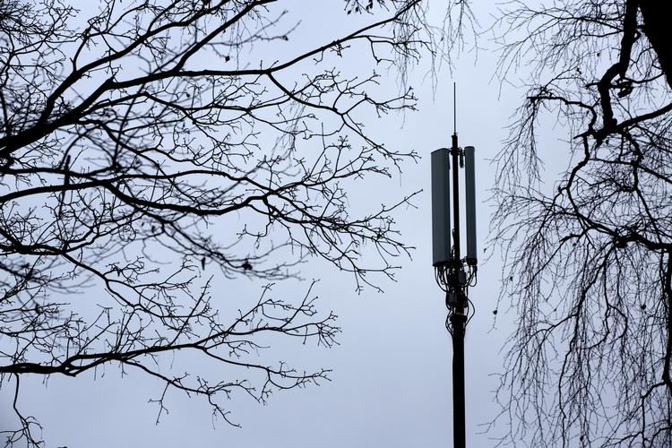 Signal. Når Telia og Telenor går sammen kan det føre til bedre mobildækning i Danmark. 