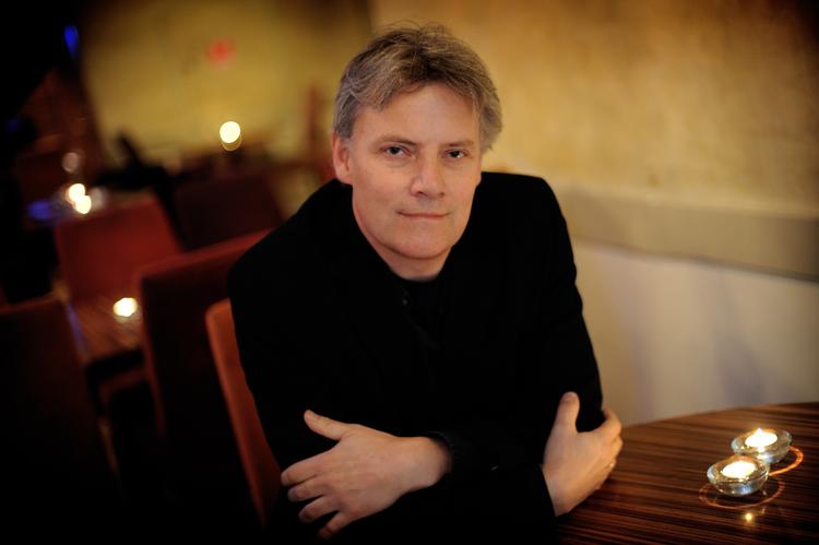 Bøger. Politikens litteraturredaktør Jes Stein Pedersen. 