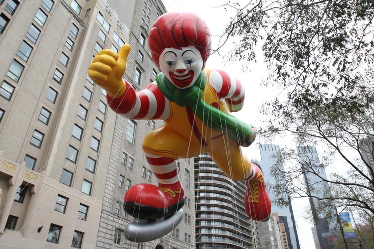 skat. McDonald’s betalte ingen selskabsskat mellem 1981 og 2007, men har siden punget ud med 139 millioner kroner. 