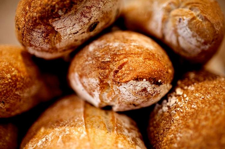 Succes. Supermarkederne satser stærkt på det nybagte brød. Arkivfoto: Per Folkver. 