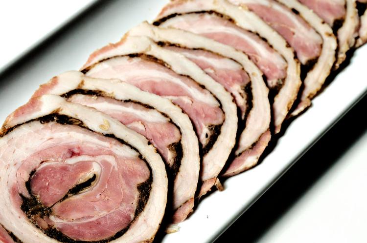 Listeria? Pålæg fra Jørn A. Rullepølser spillede en hovedrolle i sommerens store fødevareskandale. 