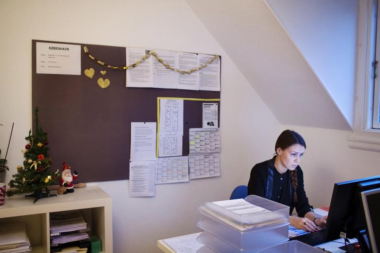 Skat kan uden videre trække 400 kroner i de sociale ydelser fra samfundets mest udsatte borgere. 