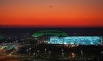 OVERBUD. De olympiske vinterlege i Sotji kostede i omegnen af 300 milliarder kroner for Vladimir Putins Rusland. De groteske udgifter til anlæg og byggeri er det vildeste eksempel på, at det snart erumuligt for mindre nationer at være med, hvis ikke IOC griber ind i proceduren. 