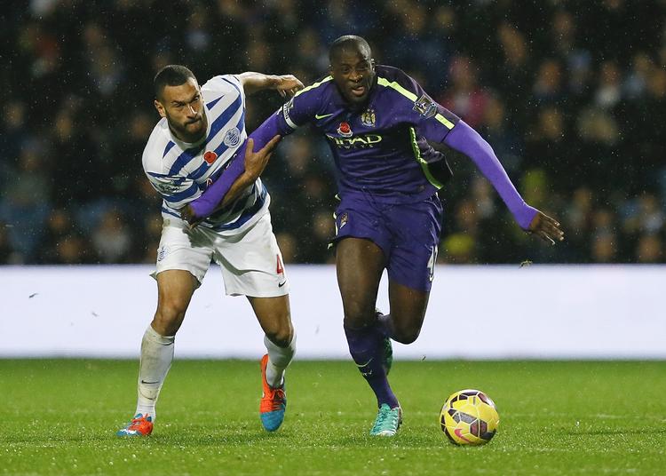 hovedskade. QPR's Steven Caulker (tv) er kendt for at være en kontant og hårdtspillende forsvarer. 
