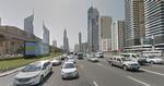 Køretur. En Google-rundtur kan starte på Sheikh Zayed Road, der følger kystlinjen. 