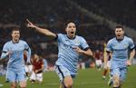 0-1. Efter en time var Manchester City på kurs mod ottendedelsfinalerne efter scoringen af Samir Nasri. 