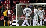 1-5. FCK lukkede 2014 med et kæmpenederlag i Parken. 