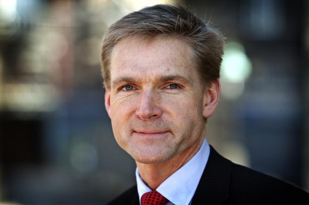 2. Kristian Thulesen Dahl. Født 1968. MF, formand for Dansk Folkeparti. (6) 