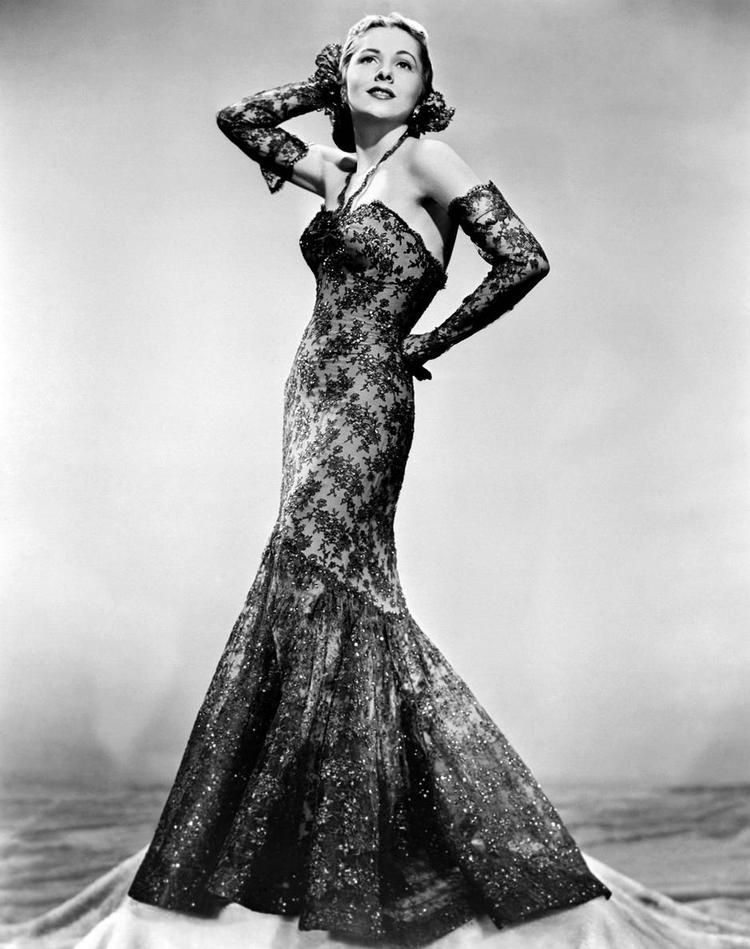 Memorabilia. Joan Fontaines søster, Olivia de Havilland, vandt også en Oscar, hvilket gør dem til det eneste søskendepar, som har vundet oscars. 