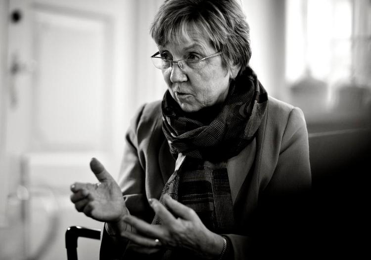 Principfast. Marianne Jelved var ikke lettet, efter at hun tirsdag kunne meddele, at Underholdnings- Orkestret ikke genåbnede og armslængde princippet bestod: »Jeg bliver ingen helt af den her sag, og jeg føler ingen trang til at triumfere. Jeg har stor forståelse for, at nogen har kæmpet for deres politiske sag, og jeg har kæmpet for min«, siger den 71-årige Jelved, der har været kulturminister siden 2012. Arkivfoto: Joachim Adrian 