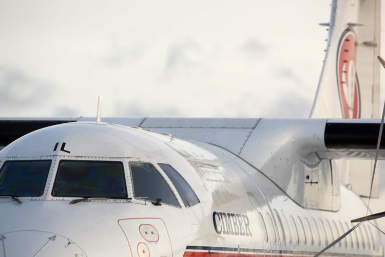 Sikekrhed. Det var et fly fra Cimber, der fredag var tæt på at kollidere med et ukendt militærfly over Sverige, fortæller Flightradar24. 