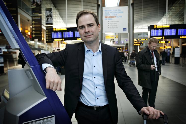 FLYSIKKERHED. Forsvarsminister Nikolai Wammen beskylder Rusland for at udsætte civile fly over Østersøen for fare. 