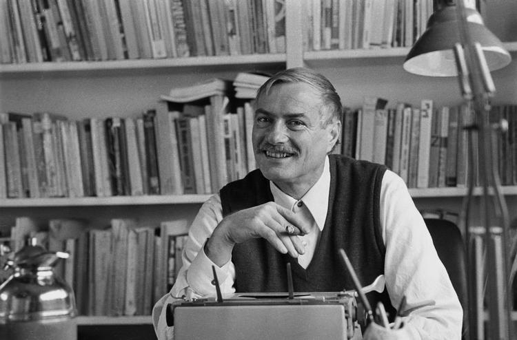 Provo. Da Leif Panduros 'Øgledage' udkom første gang i 1961 var det grove løjer med alle latrinariteterne og de frimodige seksuelle udtryk. 