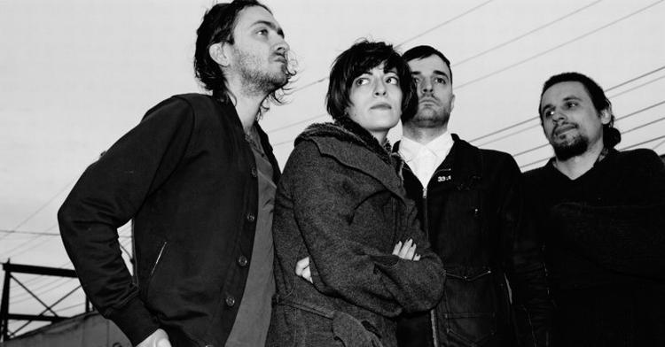 Kvartet. Hooray For Earth er absolut indtagende, mener anmelderen. 