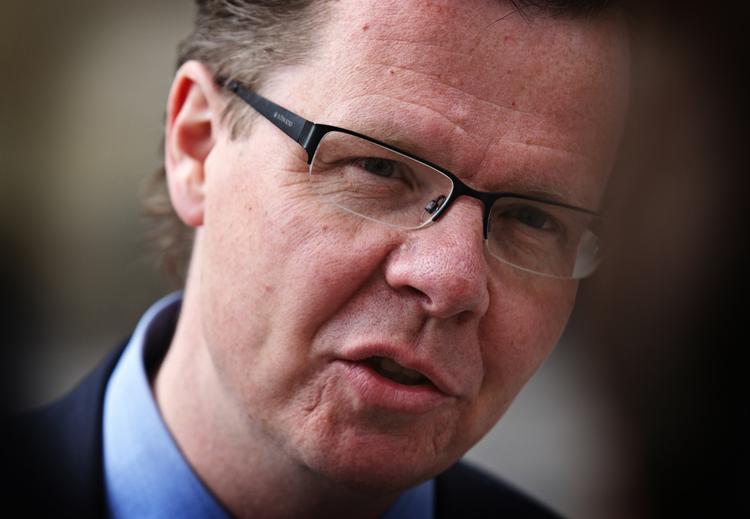 Ombudsmand. Ombudsmand Jørgen Steen Sørensen efterlyser en gennemtænkning af reglerne for personer på tålt ophold, der ifølge en ny redegørelse er meget belastende. 