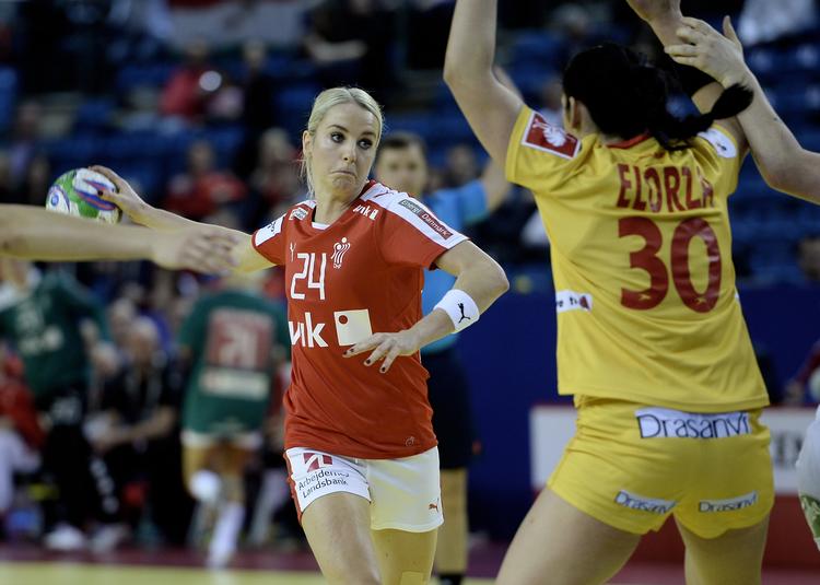 29-22. Danmark fik tørre tæsk af Spanien, der virkede meget bedre forberedt til dagens skæbnekamp end danskerne. 