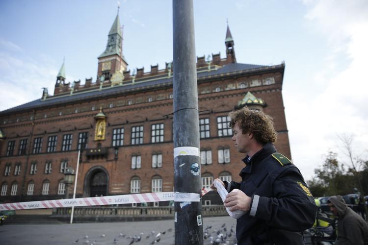 ERSTATNING. Politiet udnytter ikke muligheden for at afkræve bombetrusseldømte betaling for den sikkerhedsindsats, truslerne medfører. 