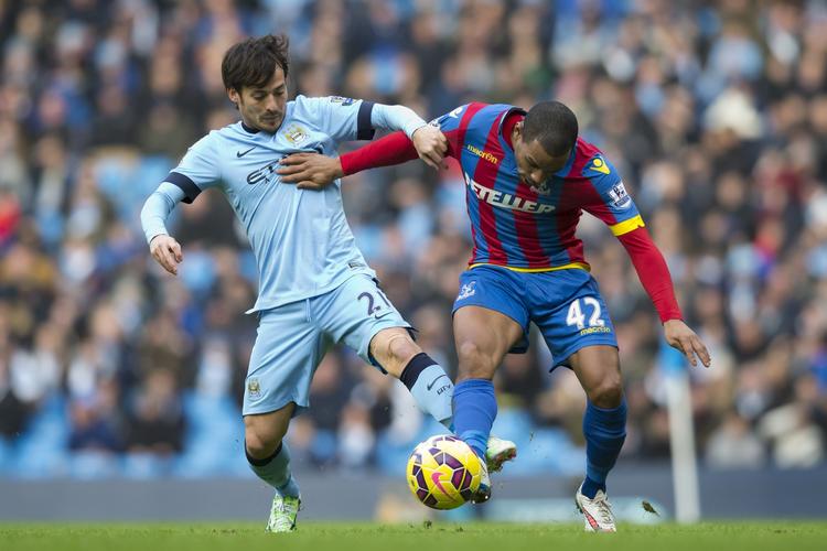 Sejr. David Silva og co. måtte slide mod et til tider primitivt Crystal Palace-mandskab, men fik hul på bylden efter pausen. 