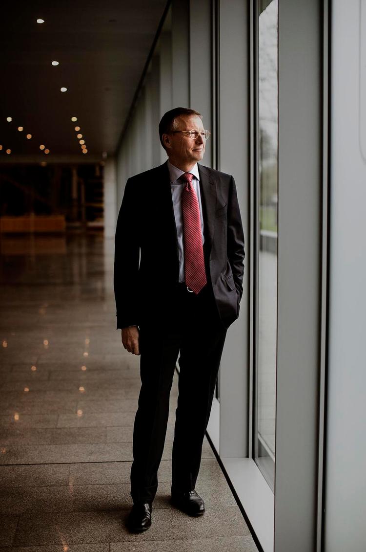 Vokseværk. Selv om den lave oliepris presser Mærsk Oil på omsætningen, kan den også bruges offensivt. Ifølge Mærsk-direktør Nils Smedegaard Andersen gør den nyværende oliepris det billigere at investere i nye olieeventyr. Foto: Ditte Valente 