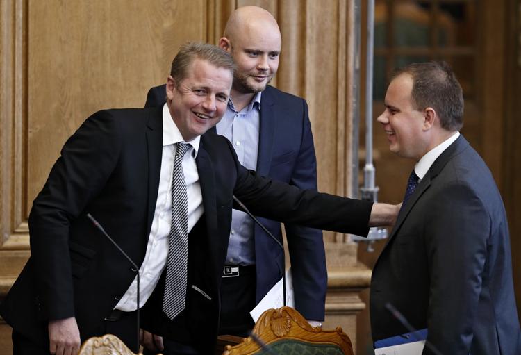 MAKKERSKAB. Vinder Venstre regeringsmagten efter næste valg, skal de atter arbejde tæt sammen med Dansk Folkeparti. 