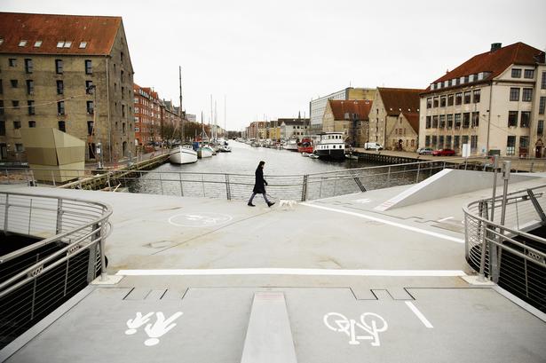 Trangravsbroen og Proviantbroen åbnet