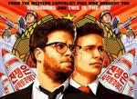 Film. Seth Rogen og James Franco spiller hovedrollerne i den omstridte komedie 'The Interview'. Her ses en af plakaterne for filmen. 