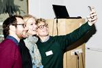 Besøg. Statsminister Helle Thorning-Schmidt mødte for nylig en flok unge under et besøg på Politikens Debattør- og kritikerskole. 