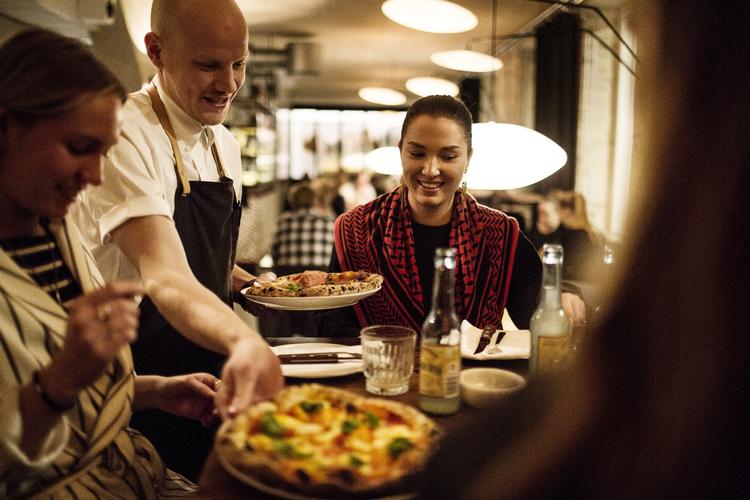 Toppen. Vi tager her et blik på årets bedst anmeldte restauranter. 