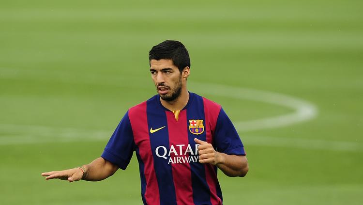 Fodbold.  Luis Suarez er et af de mange navne, som FC Barcelona hentede i sommer. 