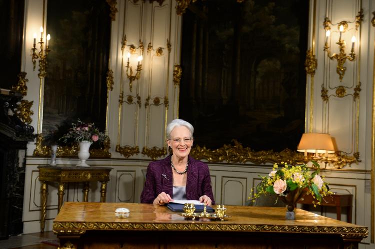 NYTÅRSTALE. »Hvem husker ikke sin skoletid?«, sprugte dronning Margrethe i sin nytårstale fra Fredensborg Slot. 