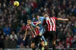 3-2. Manchester City havde fortjent en sejr mod Sunderland, men var rystet af et comeback undervejs. 