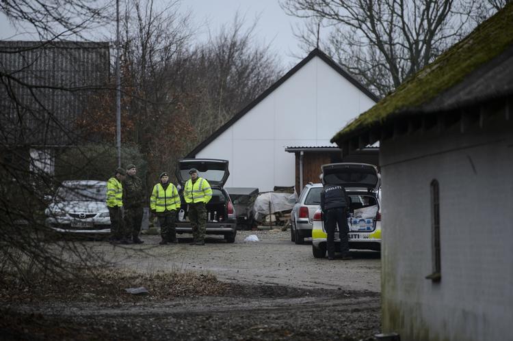 ULYKKE. Tre blev dræbt og to alvorligt sårede ved to forskellige ulykker med krysantemumbomber i Nordjylland nytårsaften. 