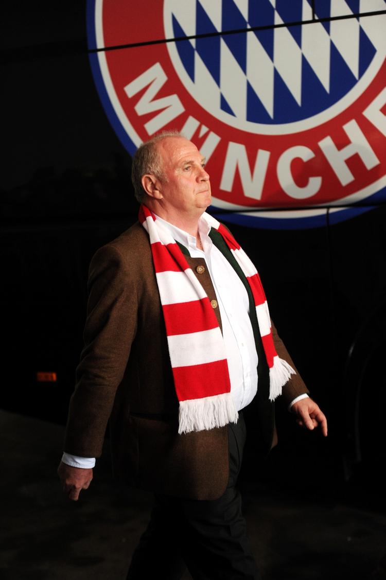 Udgang. Uli Hoeness blev idømt tre et halvt års fængel for ikke at betale skat af en lang række store gevinster på aktiemarkedet. 
