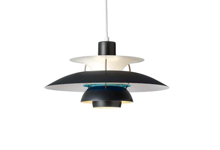 Klassiker. Den klassiske PH-lampe som hænger i mange danske hjem og kan med fordel udstyres med en led-pære. 