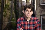 Idealist. Millionerne ruller ind i Kickstarter, en af internettets største darlings, men Yancey Strickler er kun interesseret i at fremme kreativiteten, siger han. 