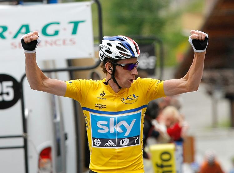 'holdejer'. Bradley Wiggins får sit eget hold i ryggen i bestræbelserne på at sikre guld til OL. 