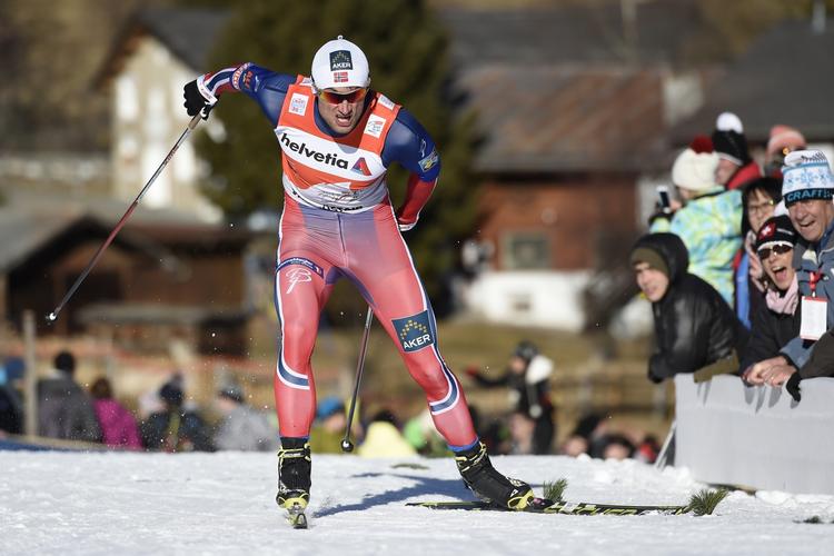 fører. Petter Northug har tidligere måttet nøjes med andenpladser i Tour de Ski, men nordmanden fører konkurrencen før de sidste to etaper. 