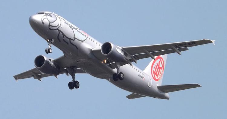 Sviptur. Østrigske Fly Niki har åbnet ruten mellem Wien og Bratislava. En tur, der i bil kan gøres på en time. 