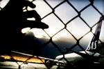 Afgang. SAS har ikke intentioner om at sænke brændstoftillægget, selv om prisen på brændstof er i bund i øjeblikket. Selskabet sikrer faste priser for en længere periode, så faldet er længere tid om at slå igennem. 