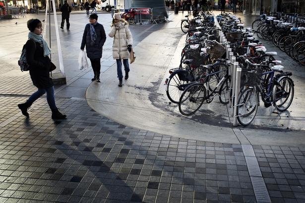 Cykelzoner. Der er udviklet et helt nyt cykelstativ til Nørreport Station, som giver plads til mange cykler på mindre plads. 