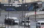GIDSELTAGNING. Politiet vurderede, at det var for farligt at fortsætte gidselforhandlinger med Amedy Coulibaly, der dræbte fire. I en ny video forsvarer den nu dræbte gidseltager sine handlinger. 