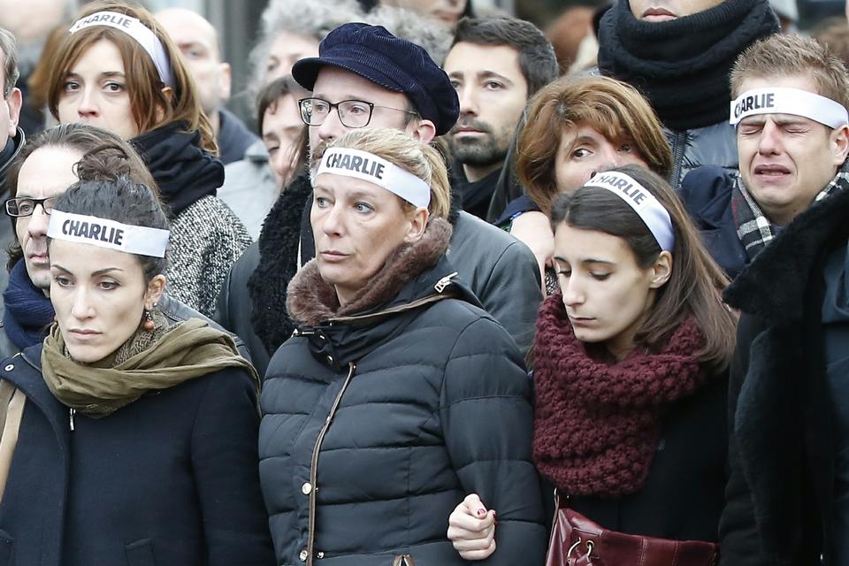 Medarbejdere fra Charlie Hebdo gik med i fredsmarchen. 
