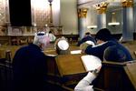 Religion. Allerede i efteråret mødtes den daværende justitsminister Karen Hækkerup (S) med repræsentanter for Det Jødiske Samfund for at diskutere det aktuelle sikkerhedsniveau. Her ses den jødiske synagogen i Krystalgade i København. 
