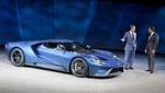 potent. Ford er tilbage på markedet for de skrappe sportsvogne. Det sker med den nye Ford GT,der har 600 hestekræfter. 