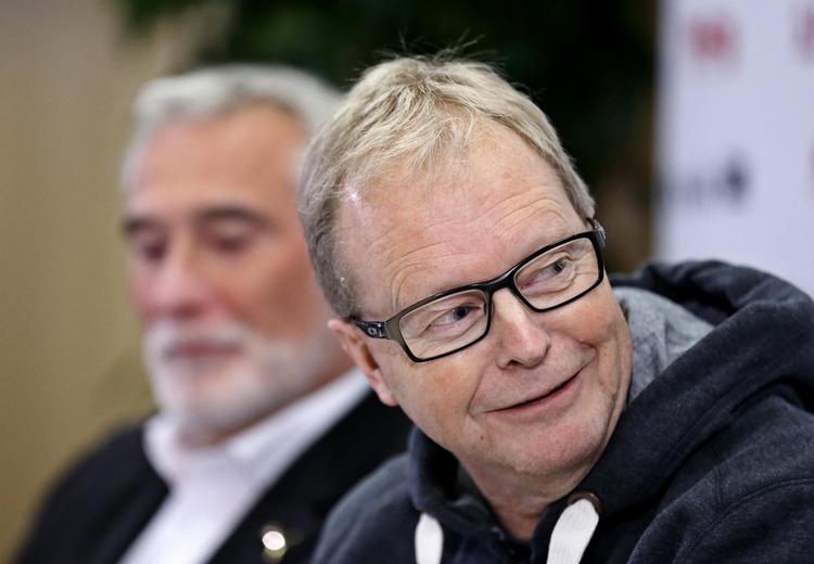 scoop. Sportschef Ulrik Wilbek præsenterer den nye landstræner. 