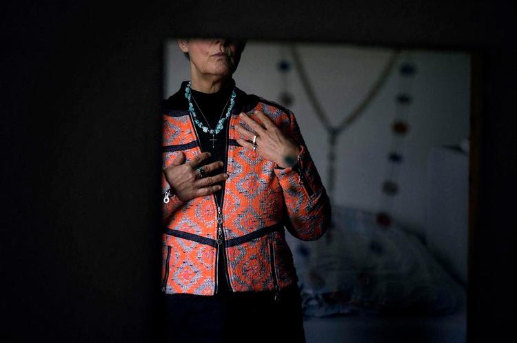 overlever. Selv om det har været en hård kamp, har det, der er sket i Maries liv, gjort hende til den stærke, sensitive kvinde, hun er i dag, mener hun selv. 