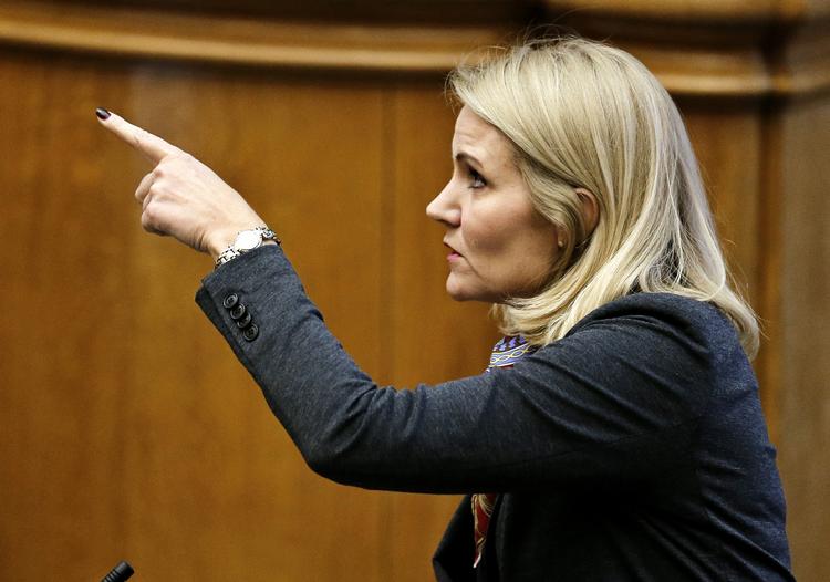 Spørgetime. Regeringen er klar til at sende flere ressourcer til efterretningstjenesterne, hvis det er nødvendigt. 